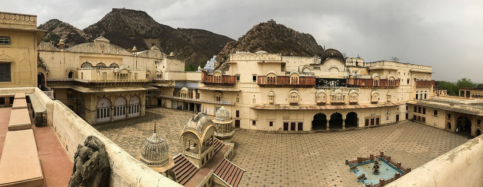 Alwar gallery